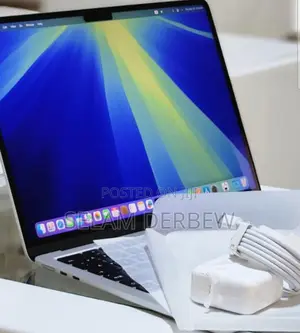 New Laptop Apple MacBook Air 2025 M4 13-Inch 16GB Apple M4 SSD 256GB