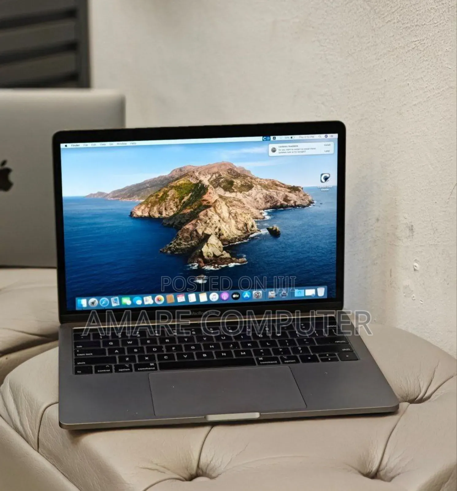 New Laptop Apple MacBook Pro 2019 16GB Intel Core I7 SSD 256GB