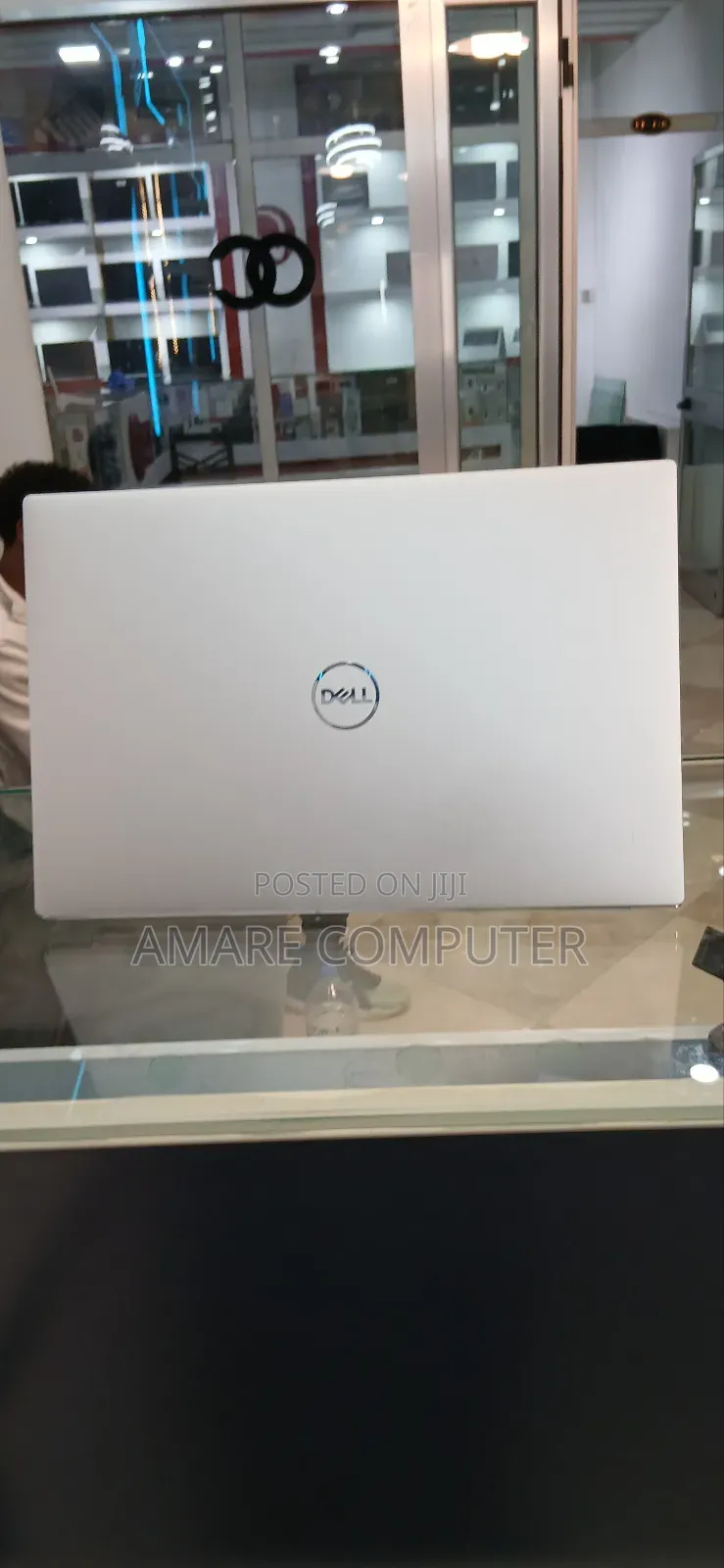 New Laptop Dell XPS 15 32GB Intel Core I9 SSD 2T