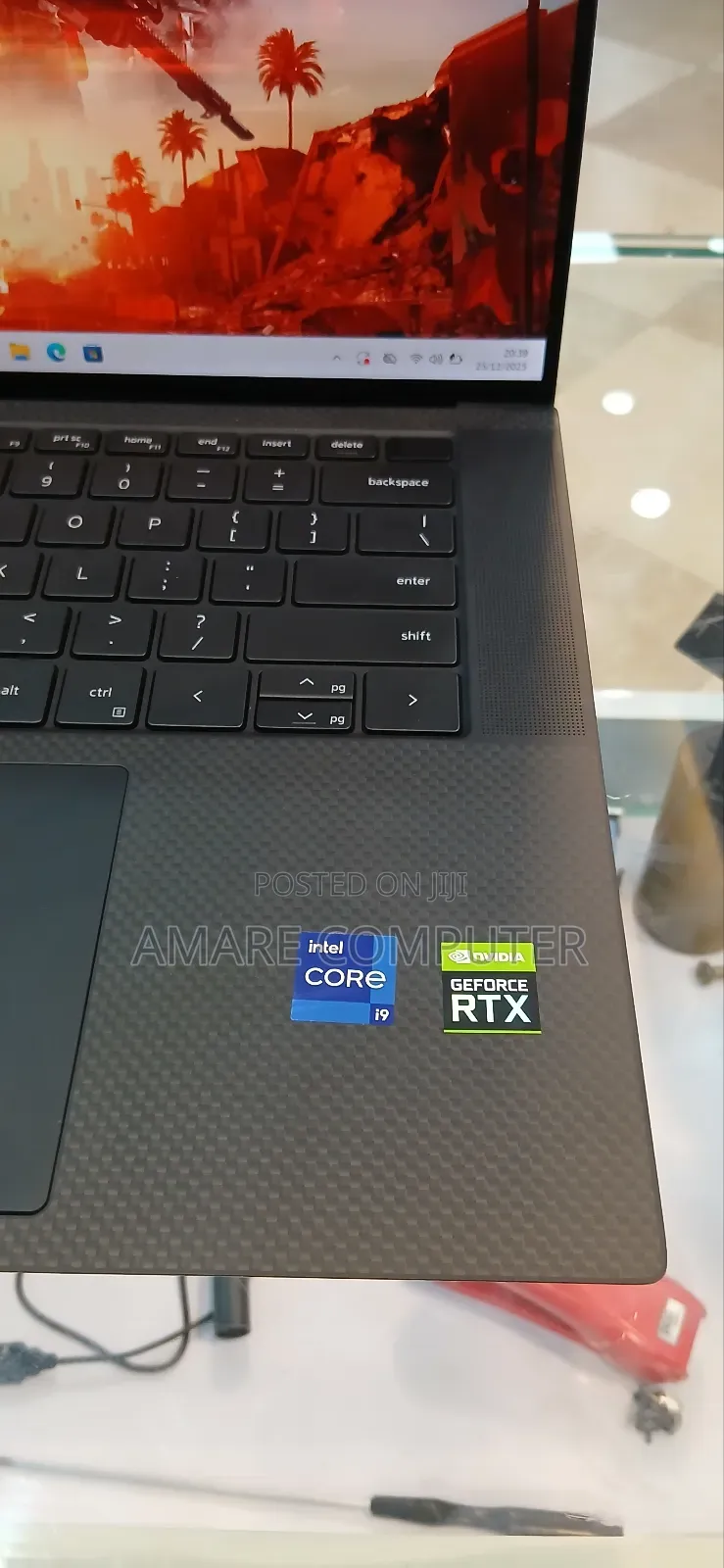 New Laptop Dell XPS 15 32GB Intel Core I9 SSD 2T