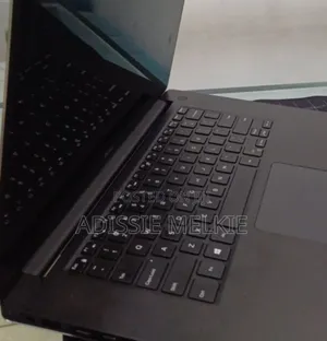 New Laptop Dell Precision 5520 3GB Intel Core I7 SSD 512GB