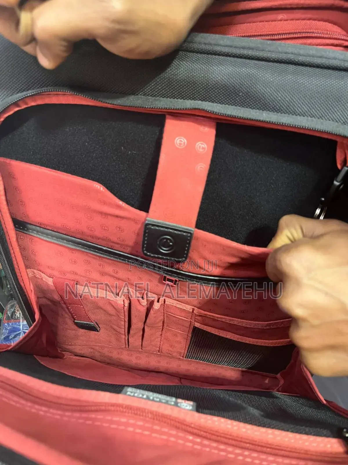 Carlton Follow Me Bag