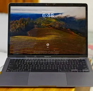 New Laptop Apple MacBook Air 2020 M1 8GB Apple M1 Max SSD 256GB