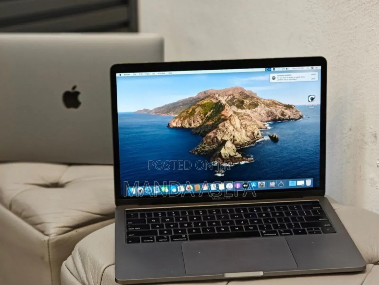 New Laptop Apple MacBook Pro 2019 16GB Intel Core I7 SSD 256GB