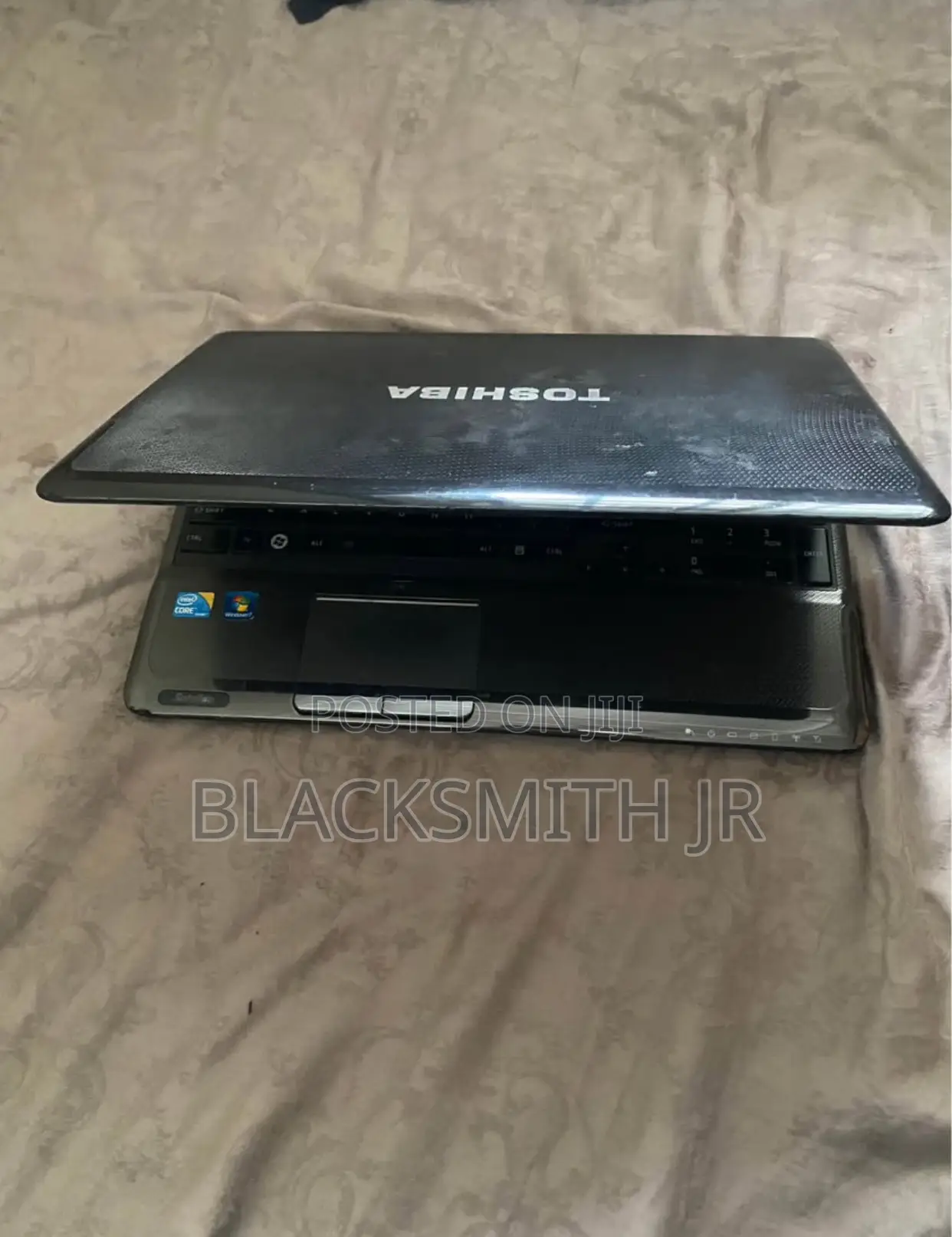 Laptop Toshiba Satellite U945 4GB Intel HDD 500GB