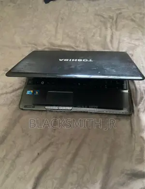 Laptop Toshiba Satellite U945 4GB Intel HDD 500GB