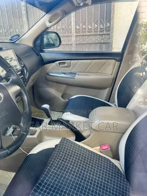 Toyota Hilux 3.0 D-4D 4x4 2014 Gray