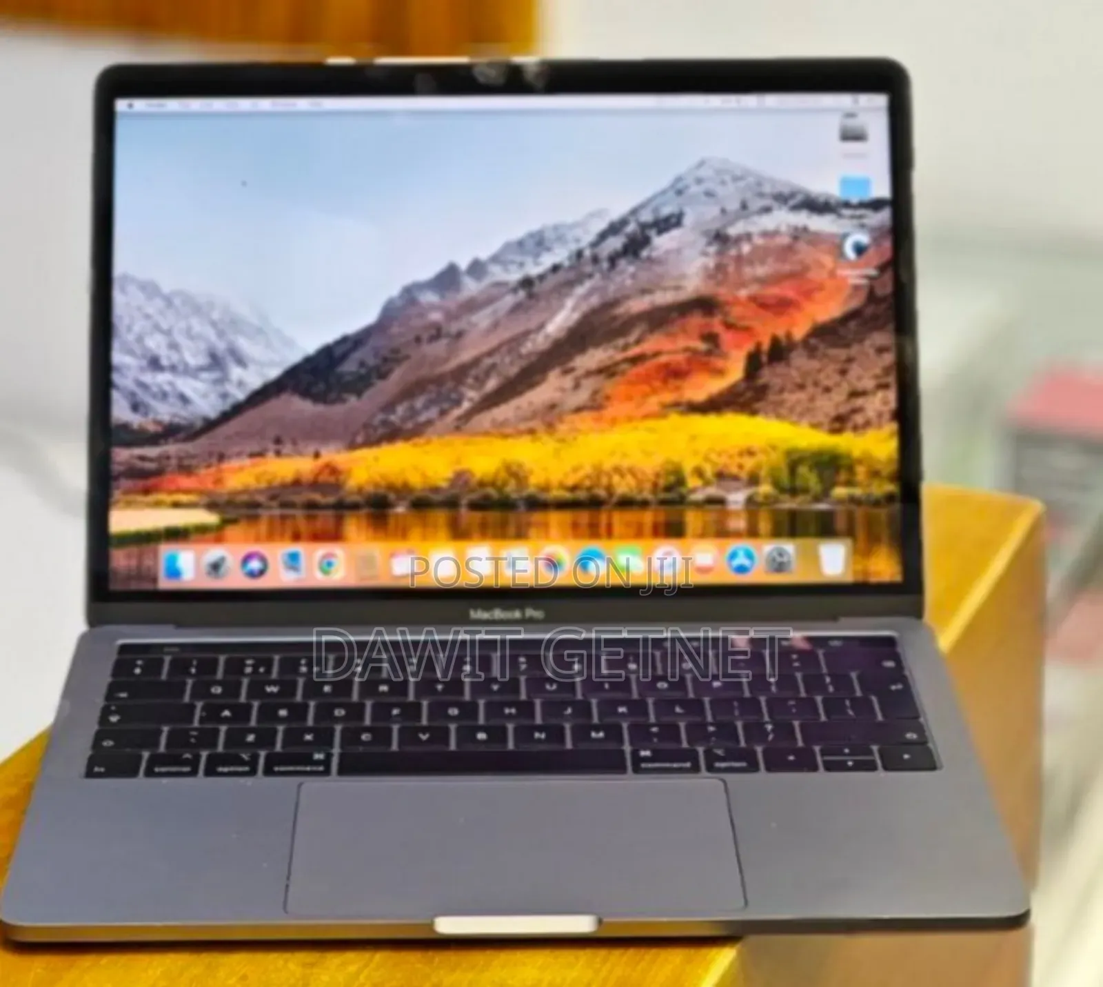 New Laptop Apple MacBook Pro 2019 16GB Intel Core I5 SSD 256GB