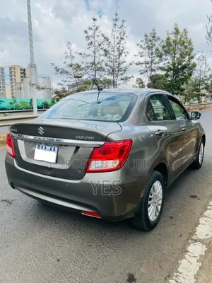 Photo - Suzuki Dzire 2021 Gray