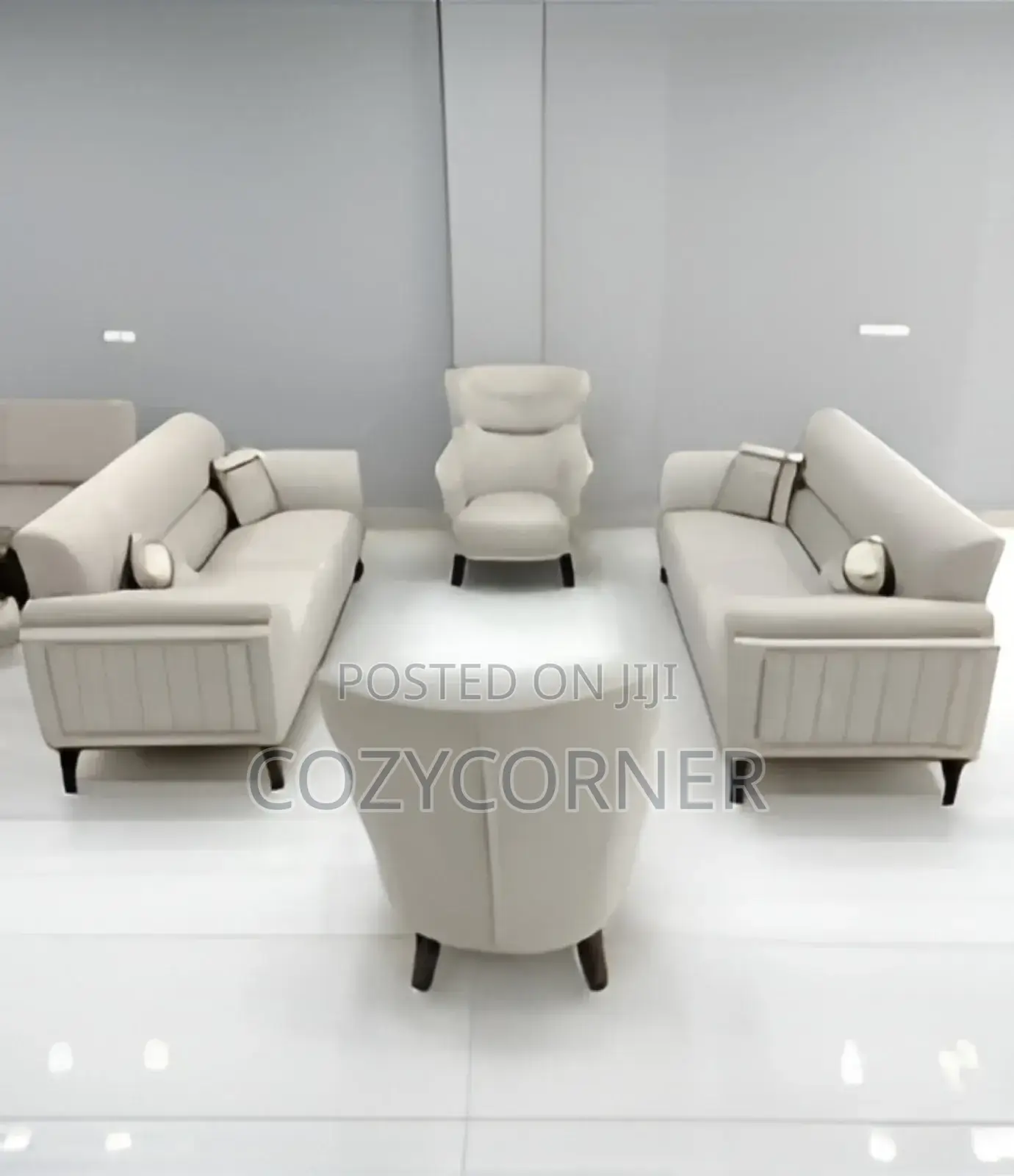 Quaint Sofa Set With Premium Quality. ሶፋ