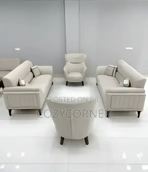 Quaint Sofa Set With Premium Quality. ሶፋ