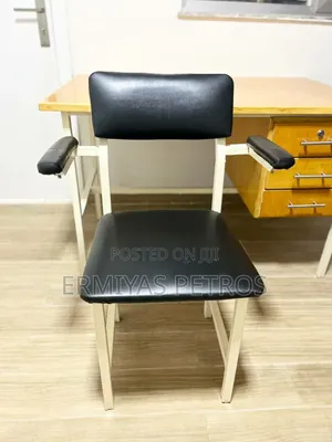 Photo - Executive Chair