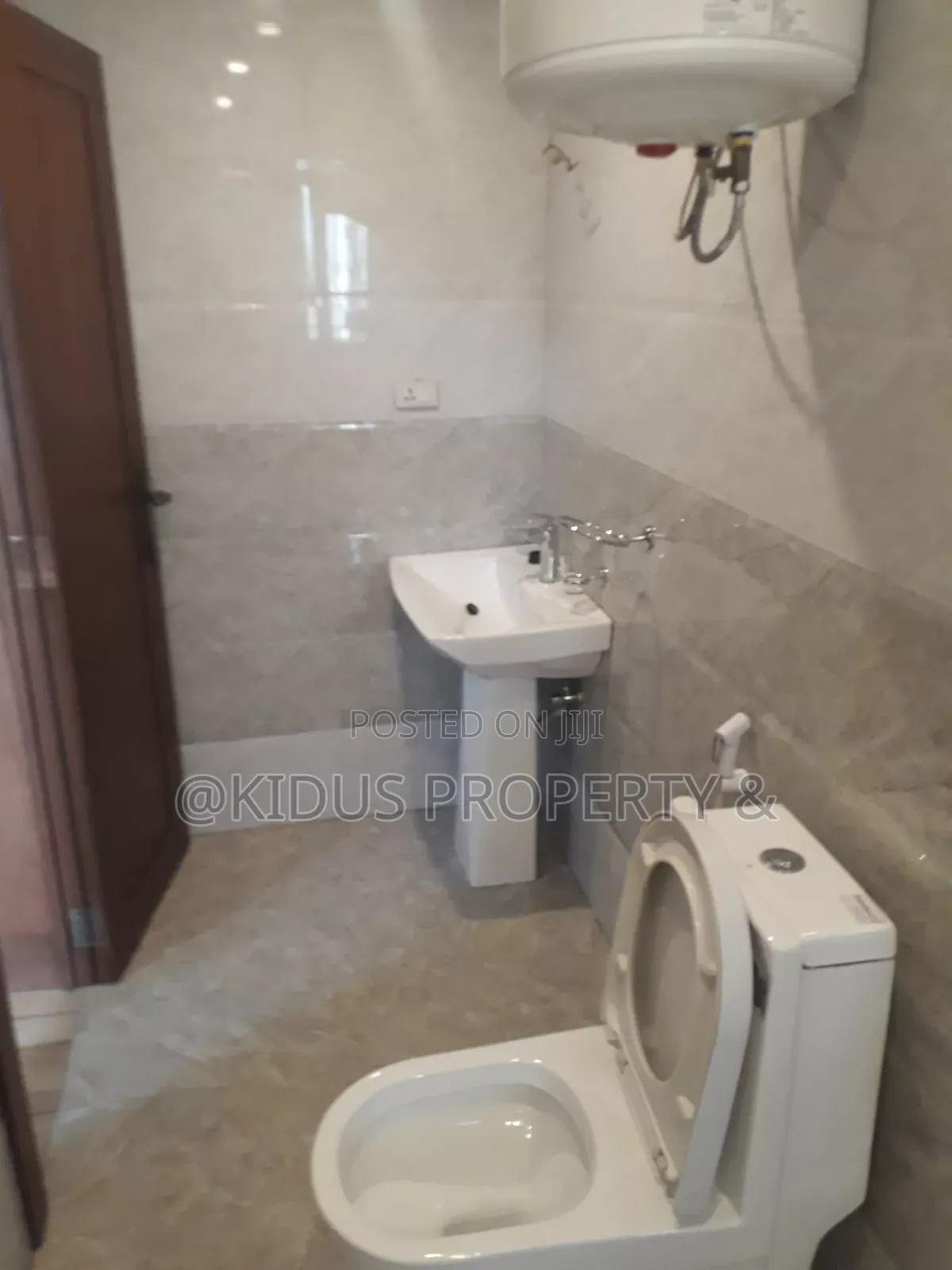 2bdrm Apartment in Mekaele Africa, Nifas Silk-Lafto for sale