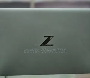 New Laptop HP ZBook Firefly G8 16GB Intel Core I7 SSD 1T