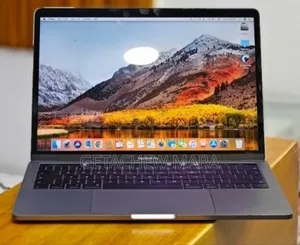 Photo - New Laptop Apple MacBook Pro 2019 8GB Intel Core I5 SSD 256GB