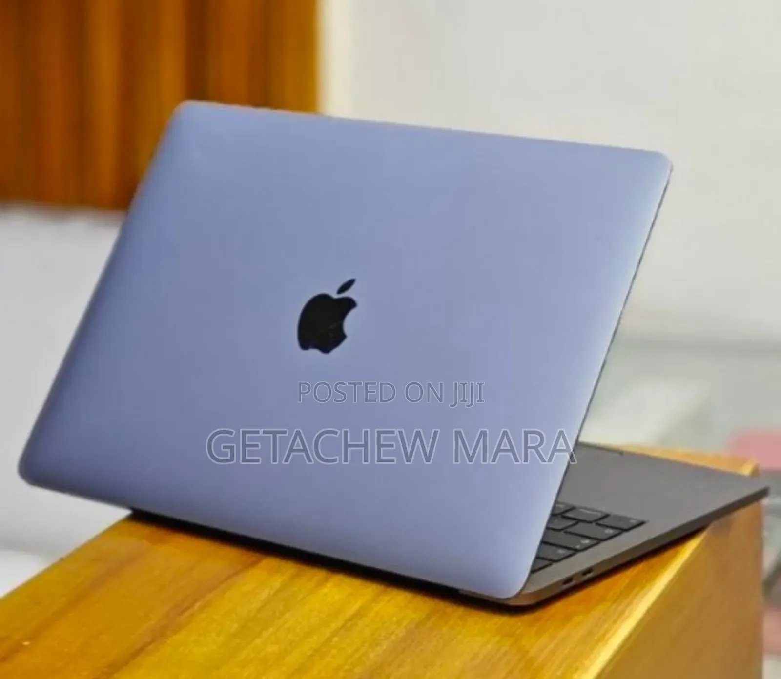 New Laptop Apple MacBook Pro 2019 8GB Intel Core I5 SSD 256GB