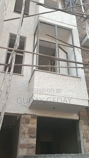 7bdrm Duplex In Akaky Kaliti For Sale