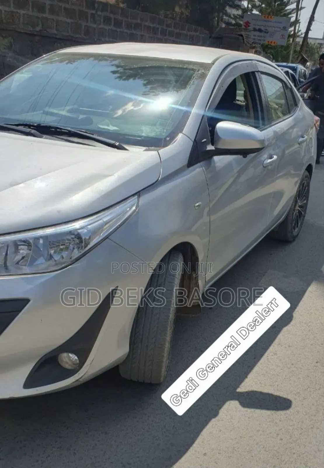 Toyota Yaris 2020 Silver