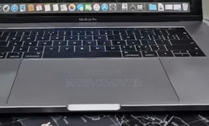 New Laptop Apple MacBook Pro 2019 16GB Intel Core I9 SSD 512GB