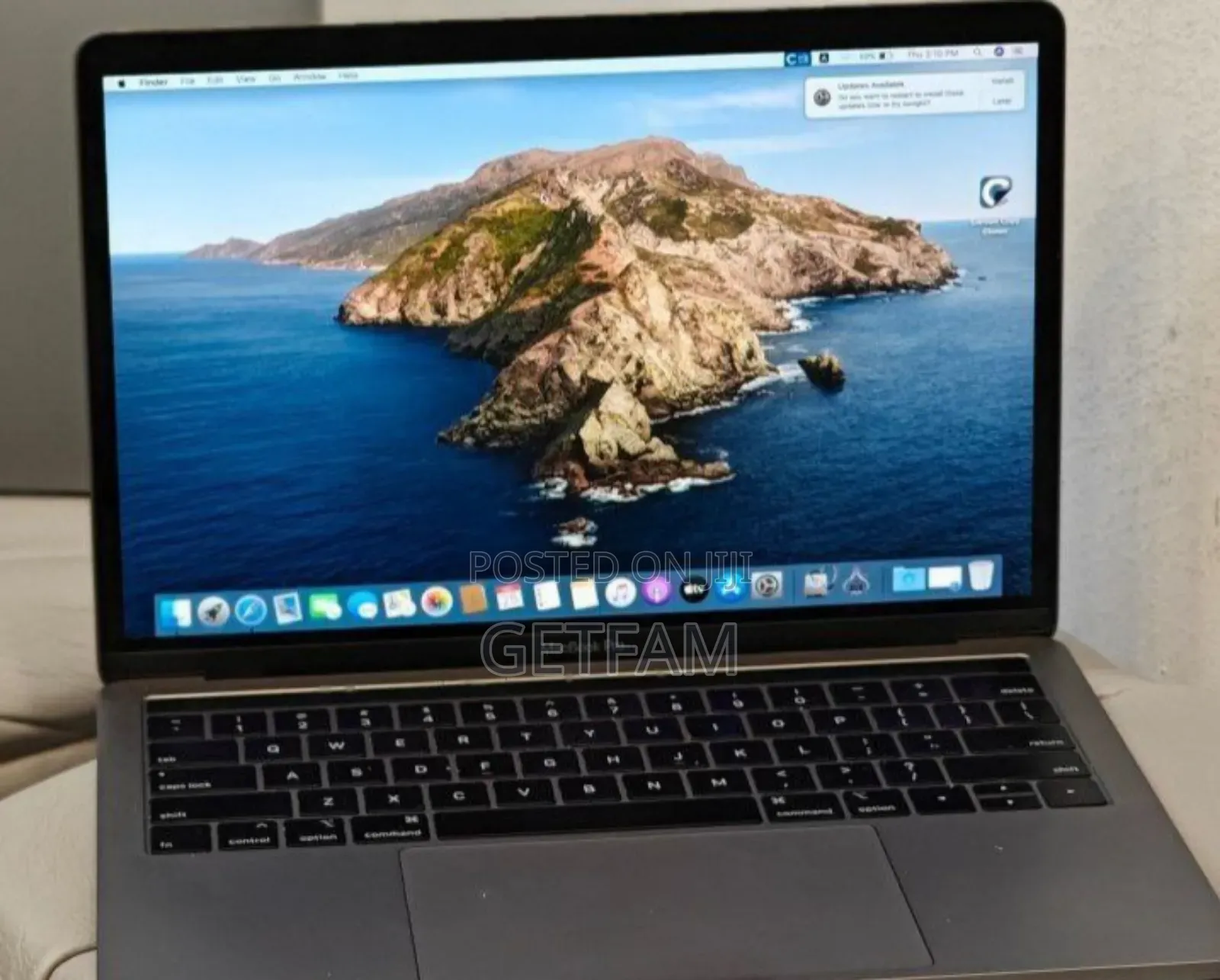 New Laptop Apple MacBook Pro 2019 16GB Intel Core I7 SSD 256GB