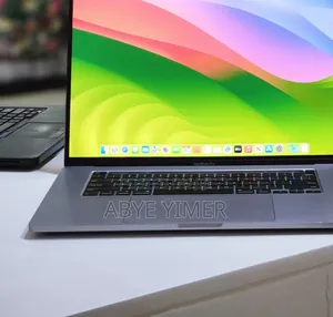 New Laptop Apple MacBook Pro 2019 32GB Intel Core I9 SSD 1T