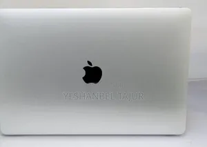 New Laptop Apple MacBook Air 8GB Intel Core I5 SSD 256GB