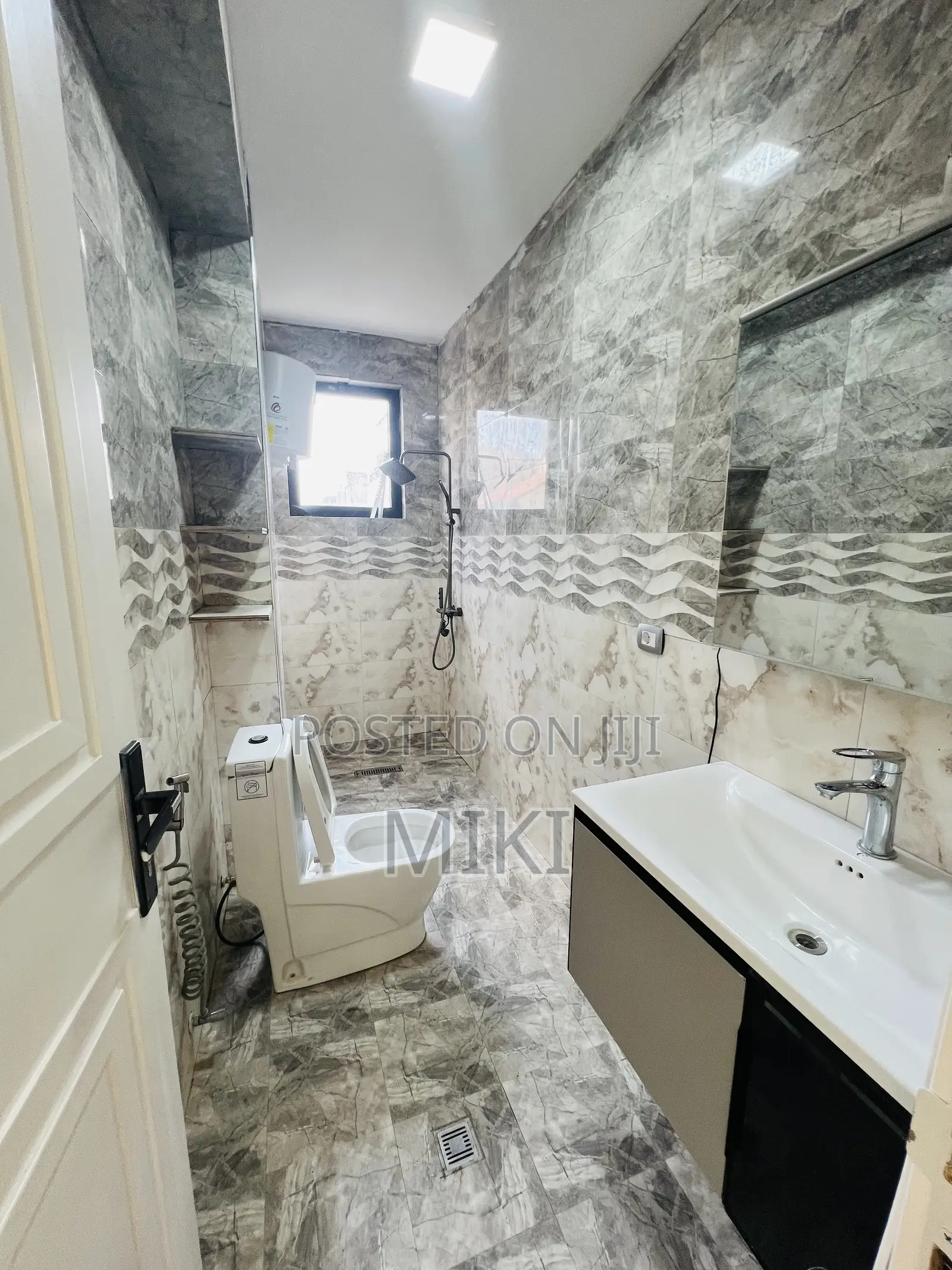 Furnished 3bdrm Apartment in Diaspora Area, Nifas Silk-Lafto for sale