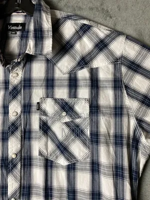 የወንዶች Shirt ጥራቱን የጠበቀ