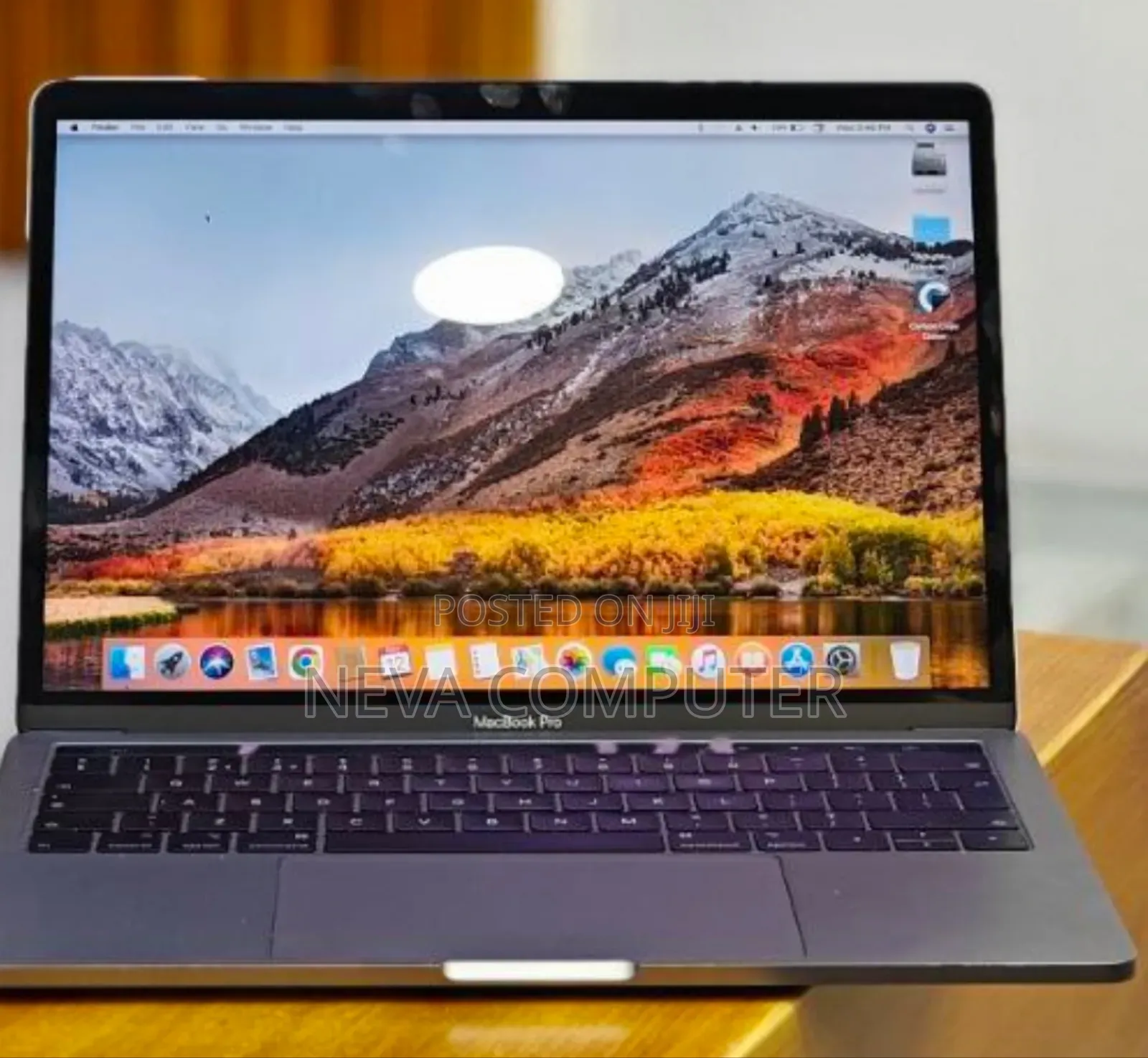New Laptop Apple MacBook Pro 2019 16GB Intel Core I5 SSD 256GB