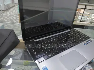 Photo - New Laptop Toshiba Satellite C850 8GB Intel Core I7 HDD 1T