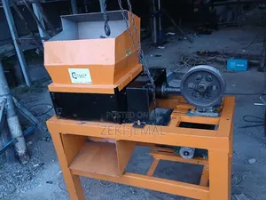 Industrial Dual-shaft Shredder Machine የሀይላን መፍጫ ማሽን