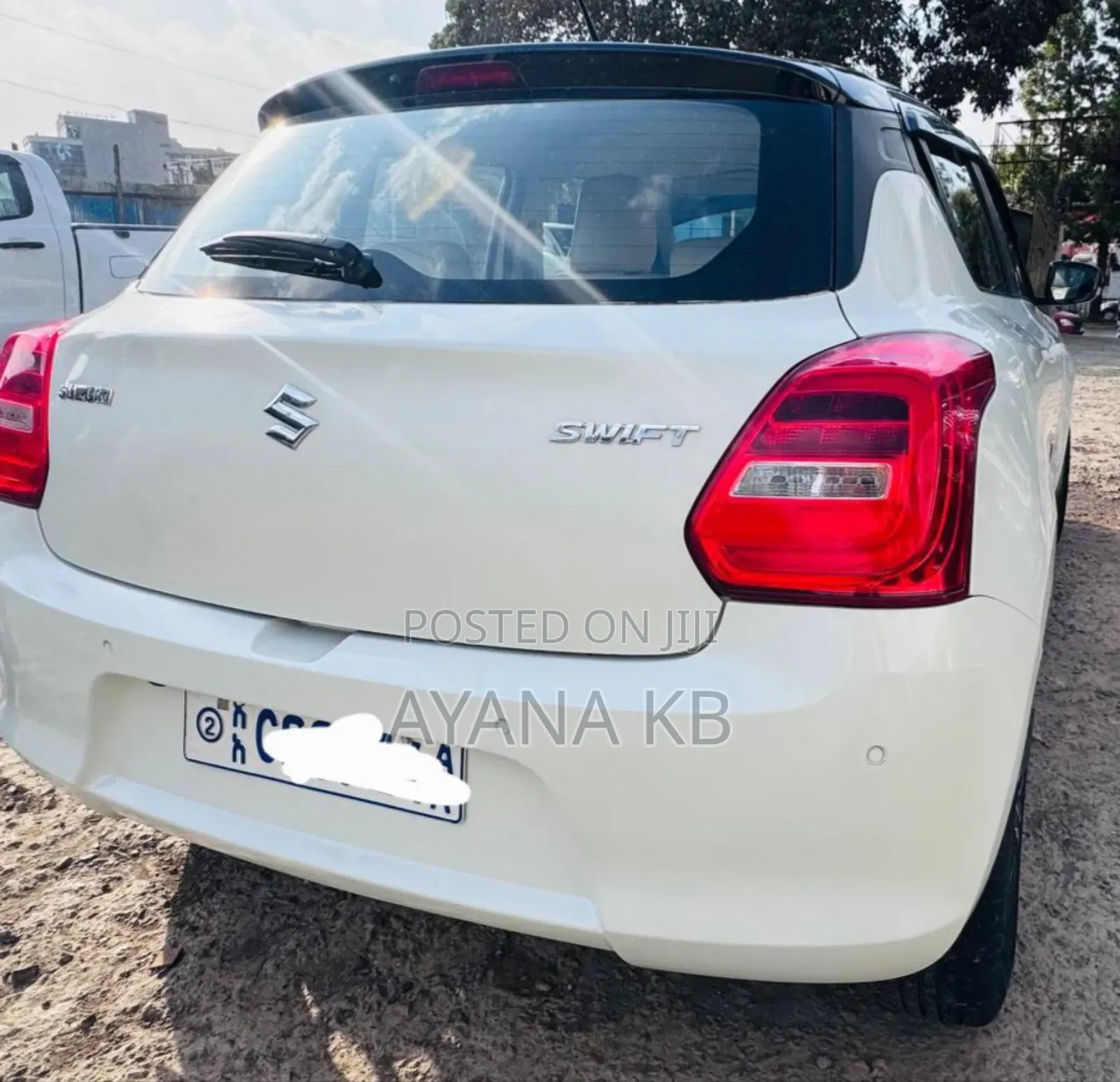 Suzuki Swift 2022 White