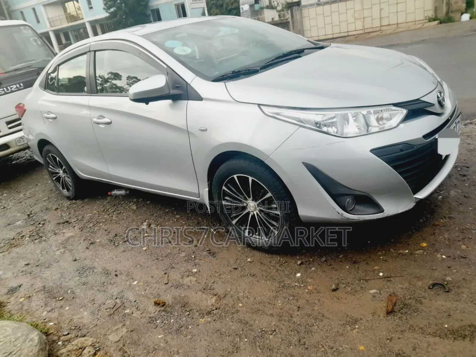 Toyota Yaris 2020 Silver