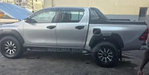 Toyota Hilux 2017 Silver
