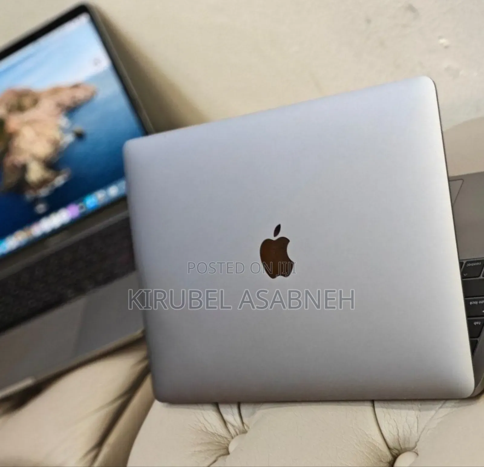 New Laptop Apple MacBook Pro 2019 16GB Intel Core I7 SSD 256GB