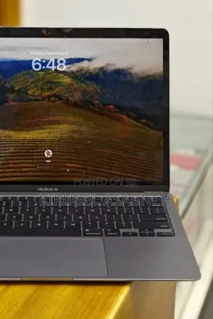 New Laptop Apple MacBook Air 2020 M1 8GB Apple M1 SSD 256GB