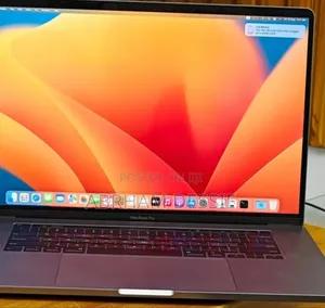 New Laptop Apple MacBook Pro 2019 16GB Intel Core I7 SSD 512GB