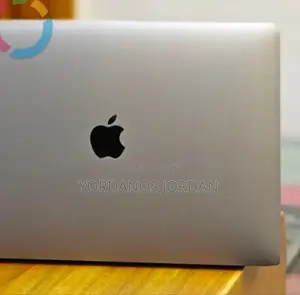 New Laptop Apple MacBook Pro 2019 8GB Intel Core i5 SSD 128GB
