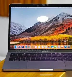 New Laptop Apple MacBook Pro 2019 8GB Intel Core i5 SSD 128GB