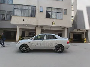 Toyota Corolla 2005 Gold