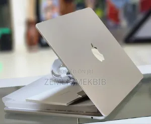 New Laptop Apple MacBook Air 2025 M4 15-Inch 16GB Intel Core I7 SSD 1T