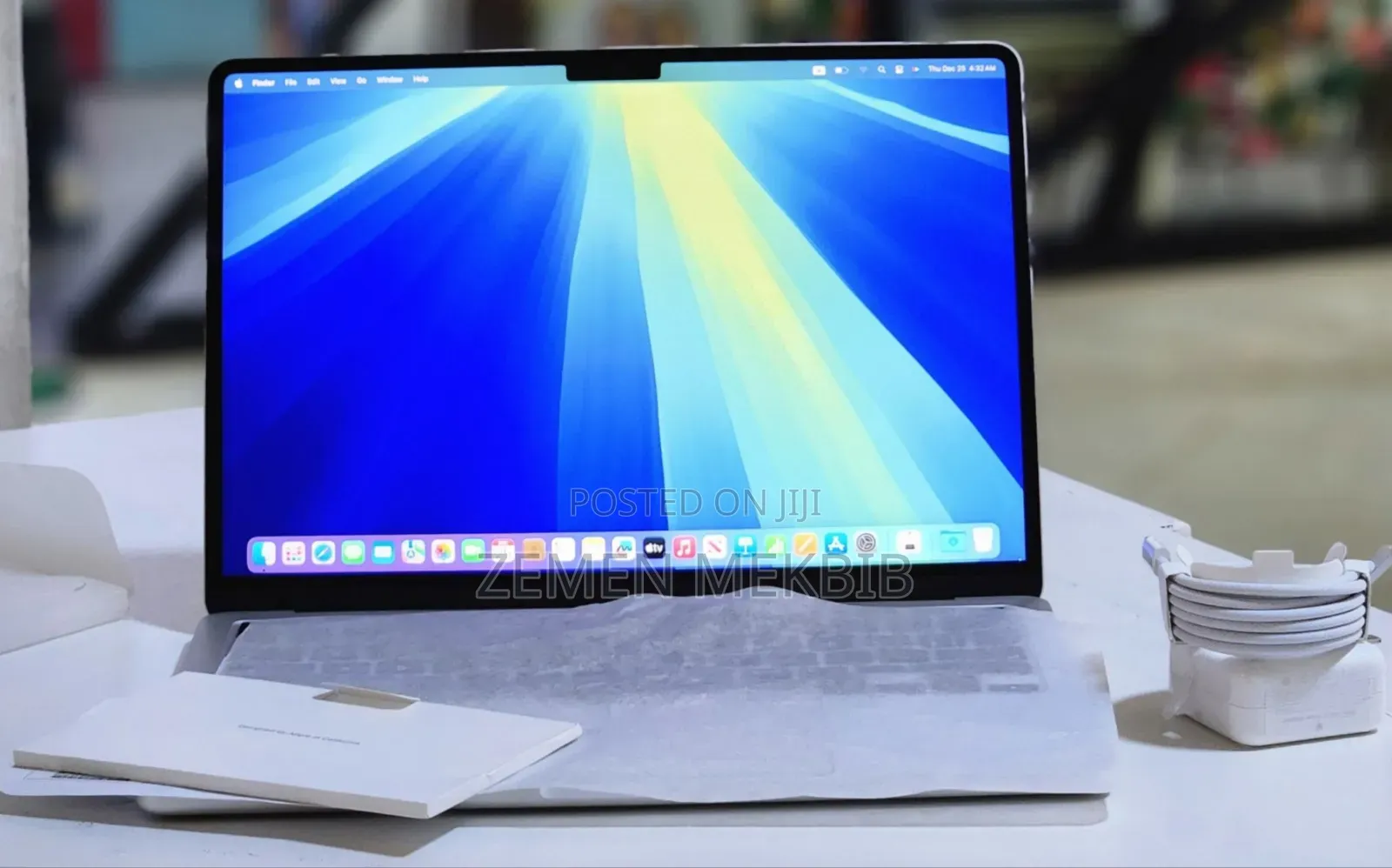 New Laptop Apple MacBook Air 2025 M4 15-Inch 16GB Intel Core I7 SSD 1T