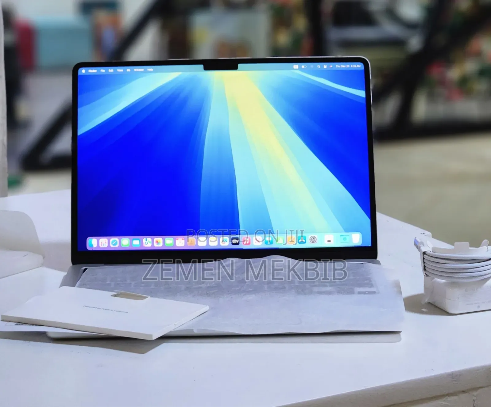 New Laptop Apple MacBook Air 2025 M4 15-Inch 16GB Intel Core I7 SSD 1T
