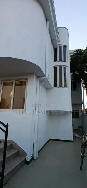 Furnished 5bdrm House in አአ, Bole for sale