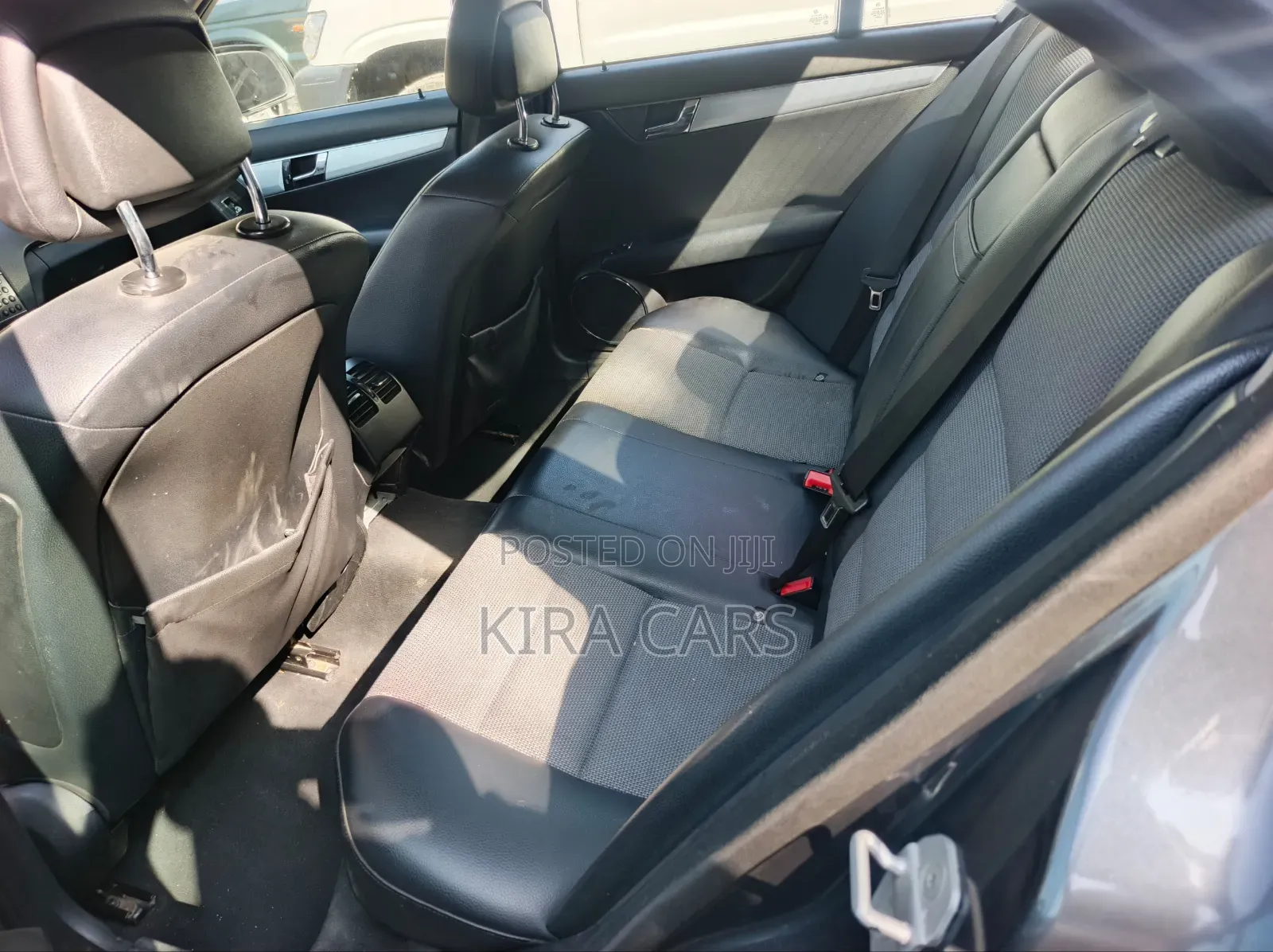 Mercedes-Benz C180 2010 Gray