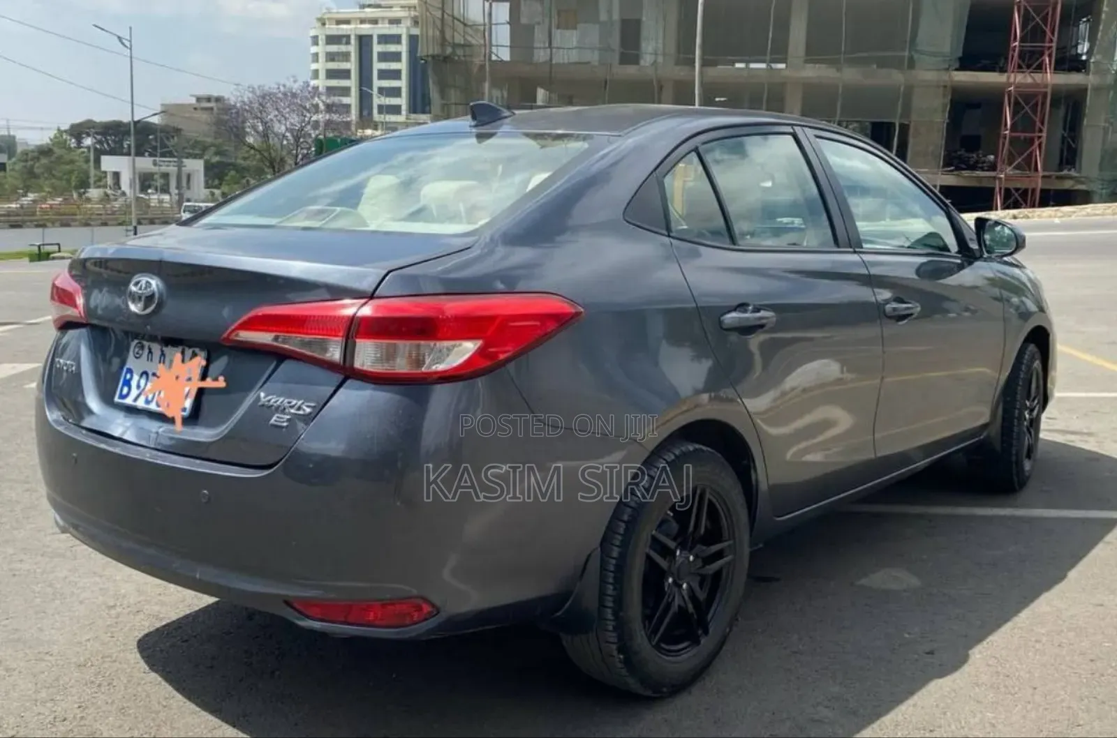 Toyota Yaris 1.5 Sedan L 2020 Gray