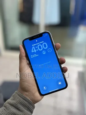 New Apple iPhone 11 64 GB Purple