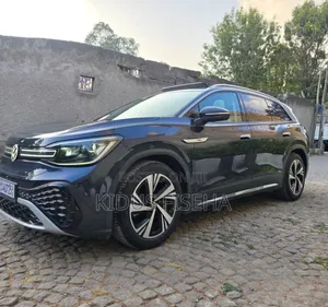 Photo - Volkswagen ID.6 2023 Blue