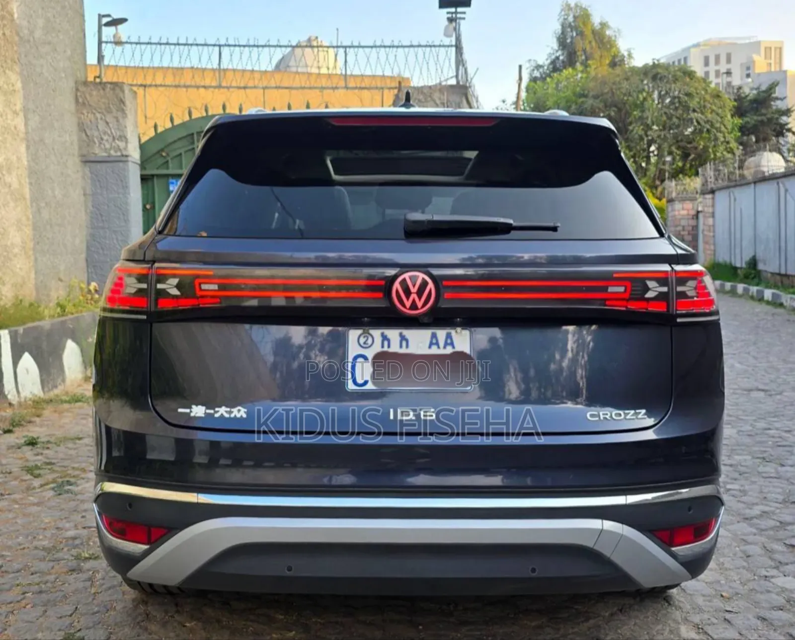 Volkswagen ID.6 2023 Blue