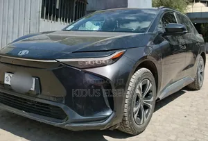 Photo - Toyota bZ4X 71.4 kWh FWD 2023 Black